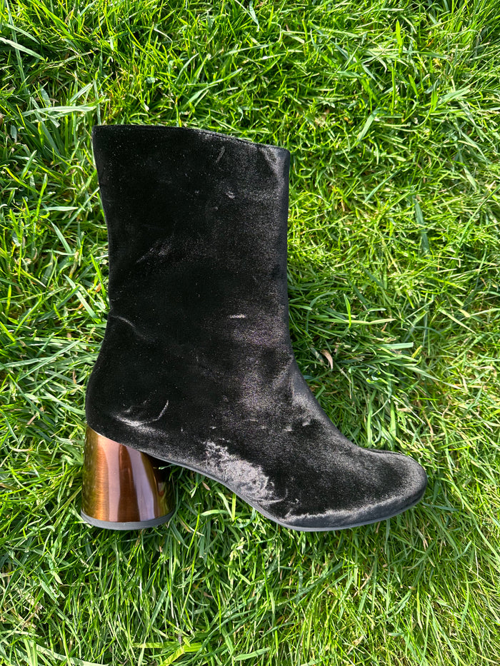 Hogl Black Velvet Boots 6-11 6136
