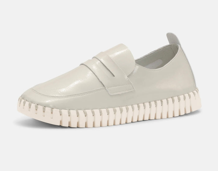 Ilse Jacobsen Tulip 3865 Milk Creme Patent